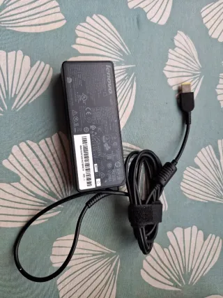Cargador Lenovo Portátil