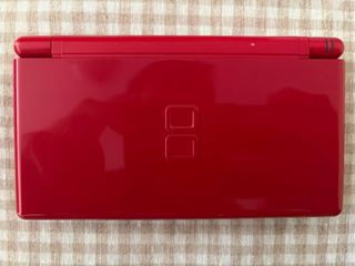 Nintendo DS Lite Roja + Juegos