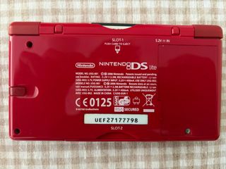 Nintendo DS Lite Roja + Juegos