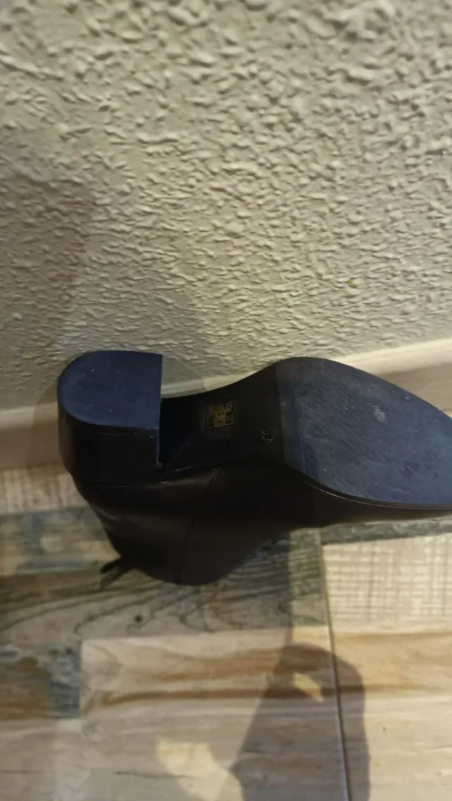 Botines negros mujer piel