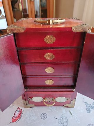 Joyero antiguo madera y latón