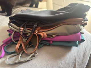 Conjunto de 5 camisas con forro y tirantes ajustab