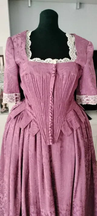 Traje de Fallera Morado Completo + 2 Zapatos