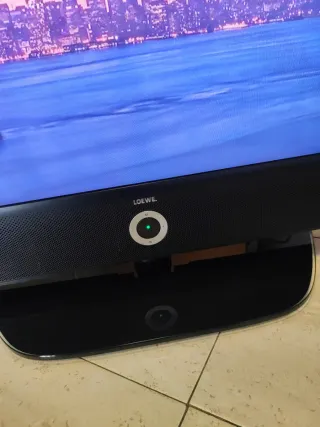 TV Loewe Xelos 40 Negro