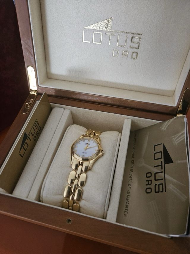 Reloj de oro