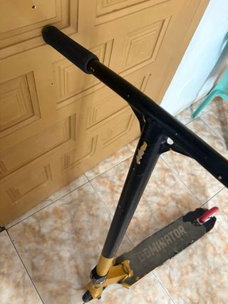 Patinete Dominator Dorado