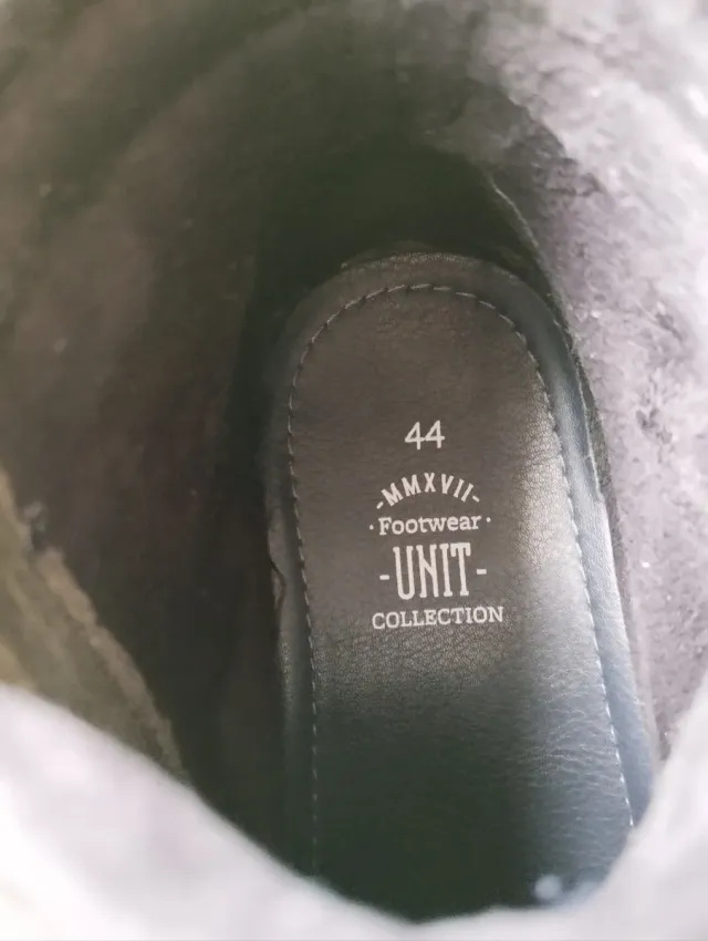 Botas negras talla 44 UNIT Footwear Collection