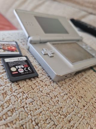 Nintendo DS Lite Plata precio negociable 