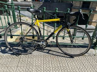 Bicicleta Carretera BTwin S Negra/Amarilla