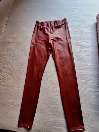 Pantalón rojo
