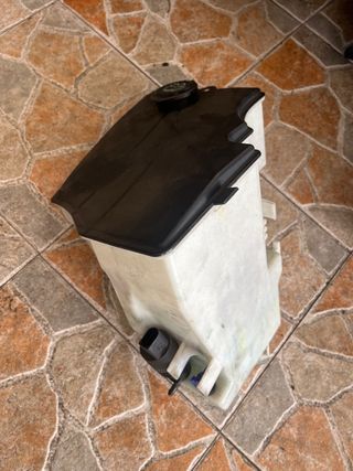 Depósito de água do lavador de pára-brisas BMW E83