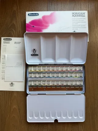 Caja de acuarelas
