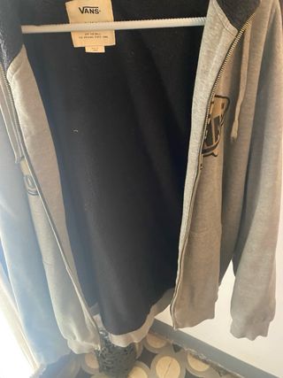Sudadera Vans gris, con cremallera