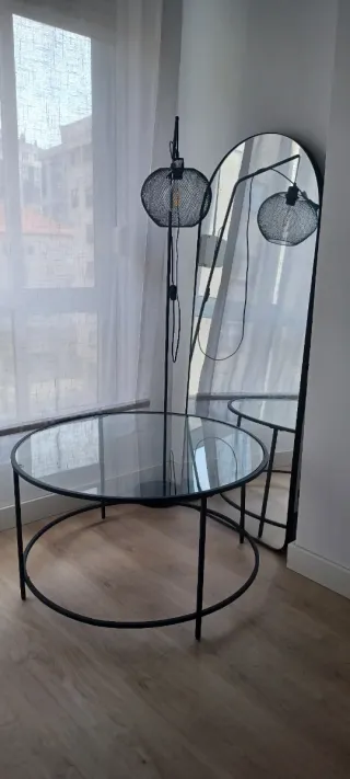 Conjunto mesa centro, lámpara y espejo