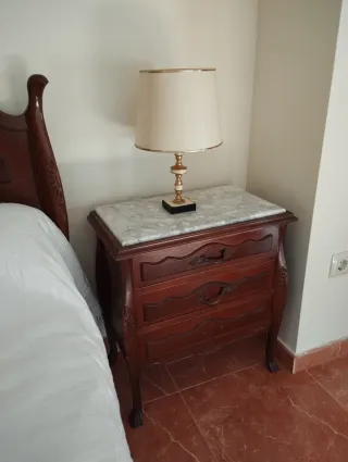 2 Mesitas de noche madera y mármol