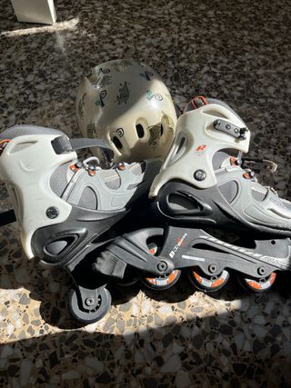 Patines en línea (rollerblade) con casco incluido