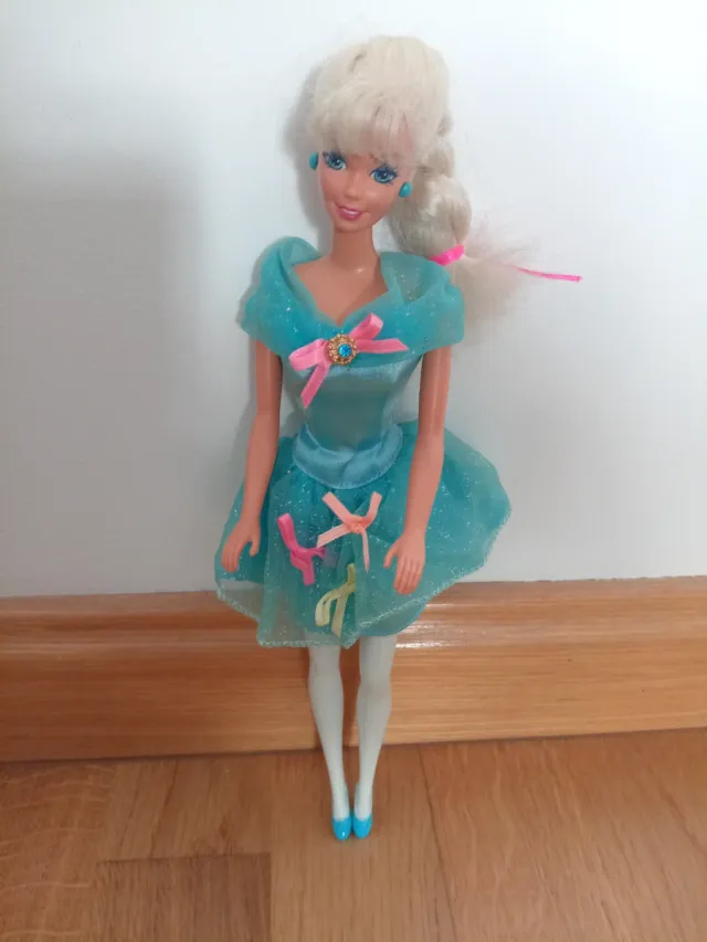 Muñeca Barbie Vestido Azul