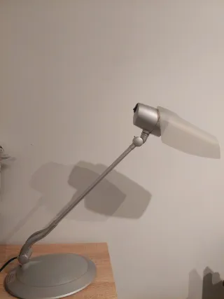 Flexo de escritorio plateado