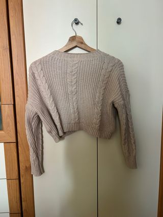 Pullover corto beige intrecciato