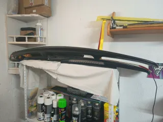 Alerón de coche negro