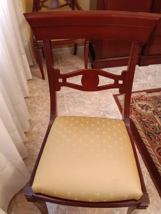 Comedor clásico con marquetería