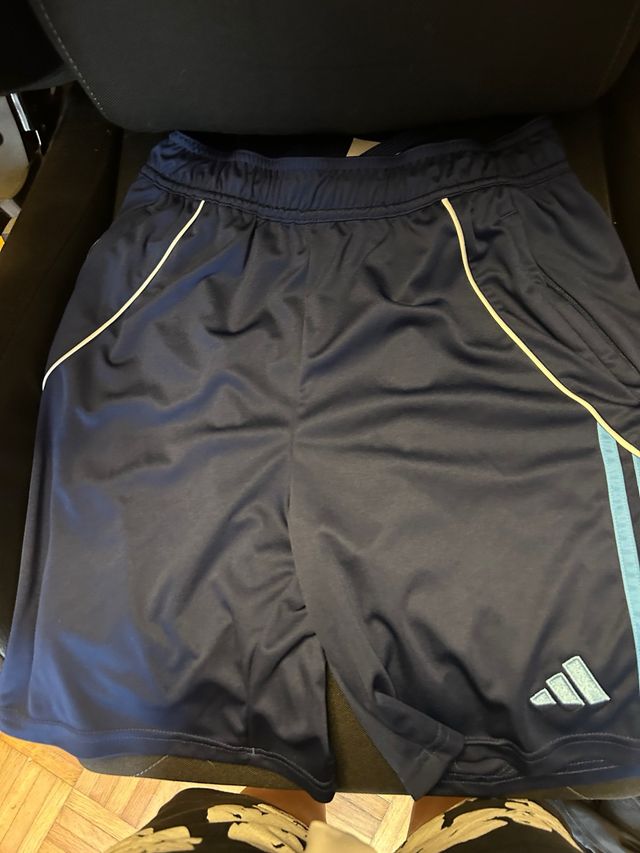 3 Pantaloncini Adidas (1 Bianco, 2 Blu) anni 11 12