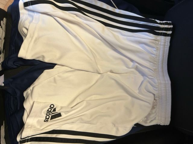 3 Pantaloncini Adidas (1 Bianco, 2 Blu) anni 11 12
