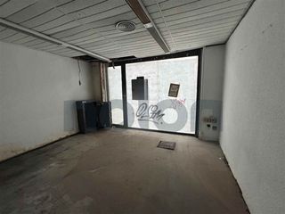Local comercial en venta en Montcada Centre - La Ribera en Montcada i Reixac