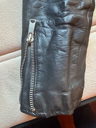 Cazadora cuero AMI LONDON Talla 46 Negra