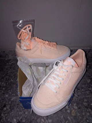 Zapatillas Adidas Rosa y Blancas