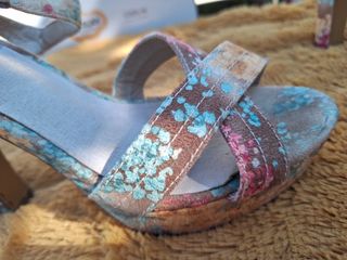 Sandalias tacón alto 12 cm estampado floral