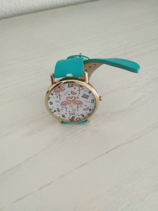 Reloj con estampado de flamencos