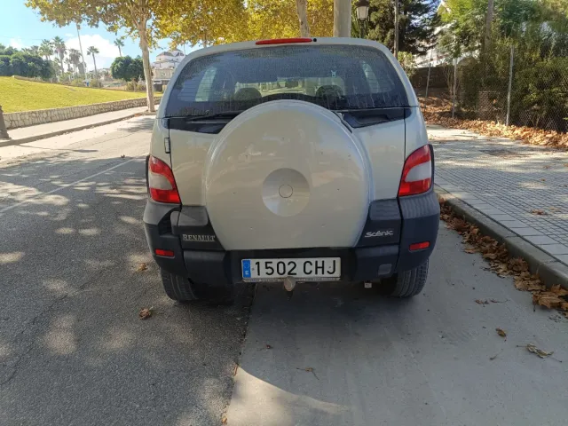 Renault Scenic RX4 