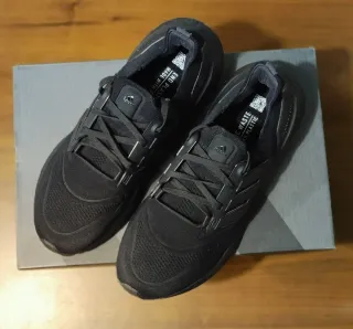 Adidas Ultraboost Light Mujer Negras