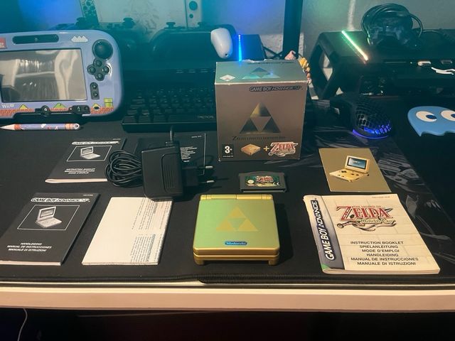 Game Boy Advance SP Ed. Zelda Minish Cap 