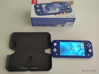 Nintendo Switch Lite blu