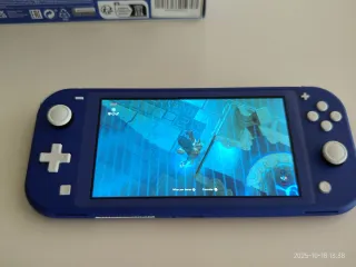 Nintendo Switch Lite blu