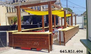 Pérgola de madera con barra