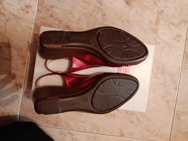 Zapatos Pitillos cuña entretiempo rojos