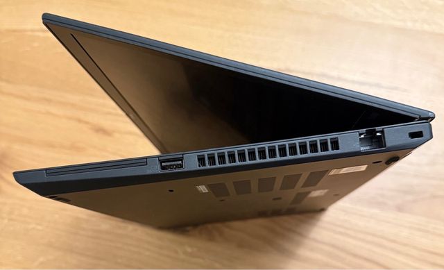 Lenovo ThinkPad T490 16GB RAM 256GB SSD