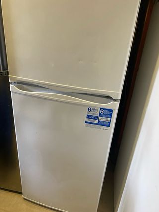 Nevera Indesit con Congelador