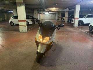 Yamaha T-MAX 500 Scooter