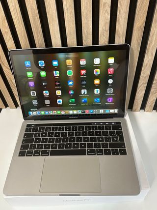 MacBook Pro 13” 2020 i5 8GB RAM 128GB SSD