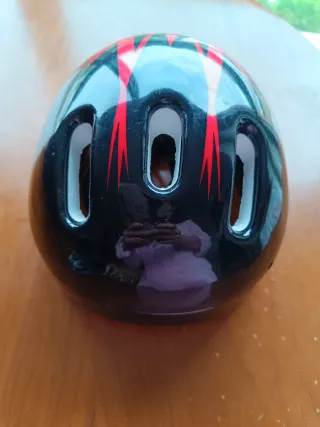 PATINETE Y CASCO  PARA NIÑOS DE REBAJAS 