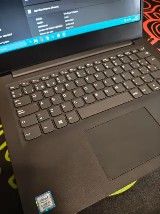 Lenovo V14-IWL i5-8265U 16GB RAM
