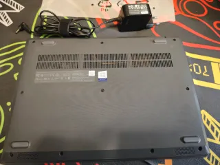 Lenovo V14-IWL i5-8265U 16GB RAM