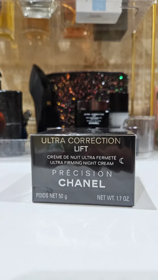 Chanel Ultra Correction Lift Crema Noche