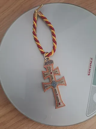 Cruz de Caravaca 1934 con corona