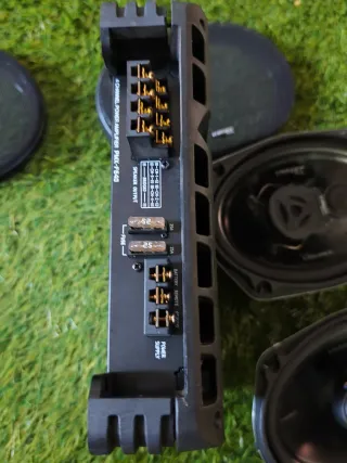 Alpine 640W Etapa + Altavoces Target.