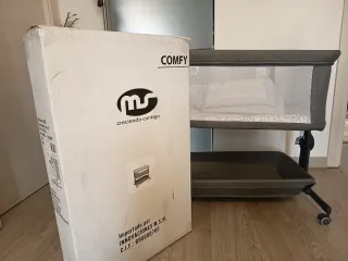 Minicuna de colecho Comfy con sábanas
